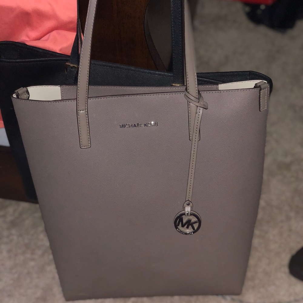 Michael Kors Tote
